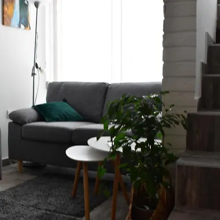 Damun Apartment *